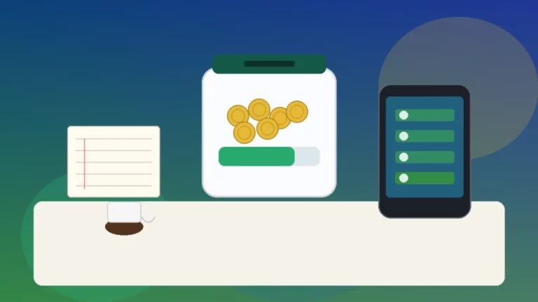 وعاء ادخار رقمي للطوارئ مع عملات وهاتف ودفتر تخطيط على طاولة منزلية دافئة